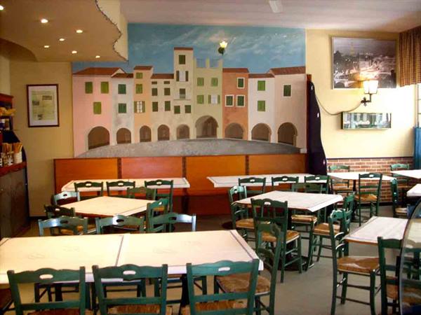 In the dining room of Ristorante Pizzeria L'Incontro