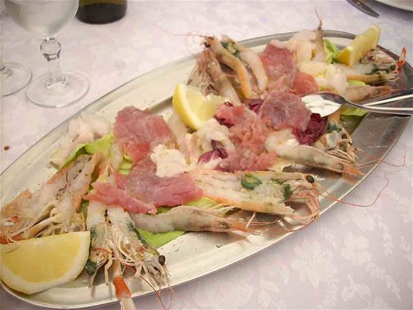 Ristorante Vela: raw fish