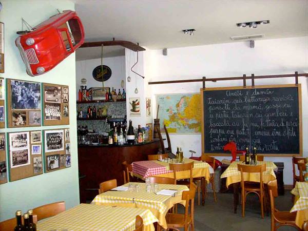 In the dining room of Osteria dei Matetti