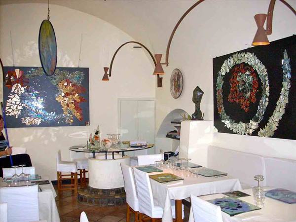 In the dining room of Osteria del Varadrillo