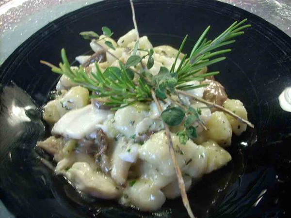 Gnocchetti with sea bream and porcini mushrooms