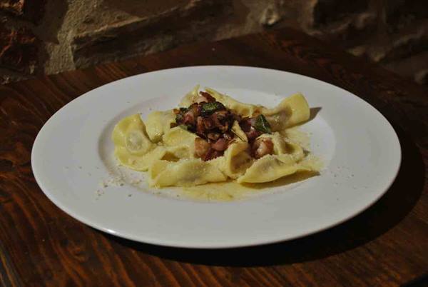 Delicacies of the La Tana Wine Restaurant