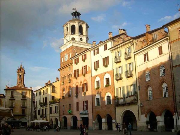 Piazza Santarosa