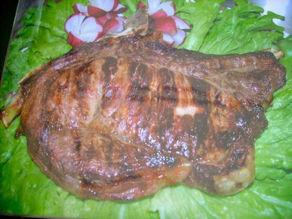 The excellent grilled meat of El Brandè Restaurant