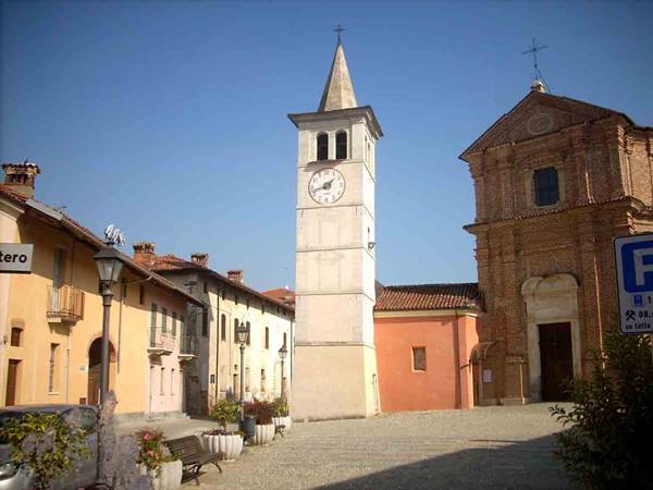 Confraternity of Santa Croce and the Bell Tower of Santa Maria