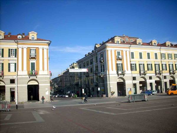 Piazza Galimberti