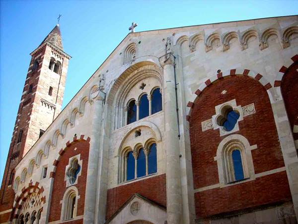 The Cathedral of Sant'Evasio