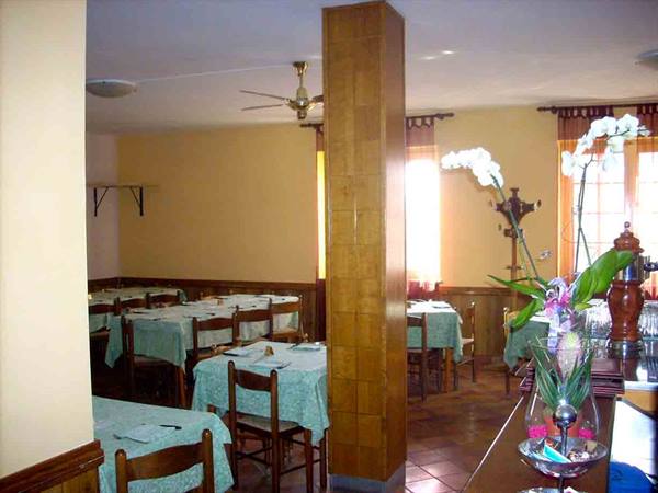 At Ristorante Pizzeria La Luna e i Falò da Babbo