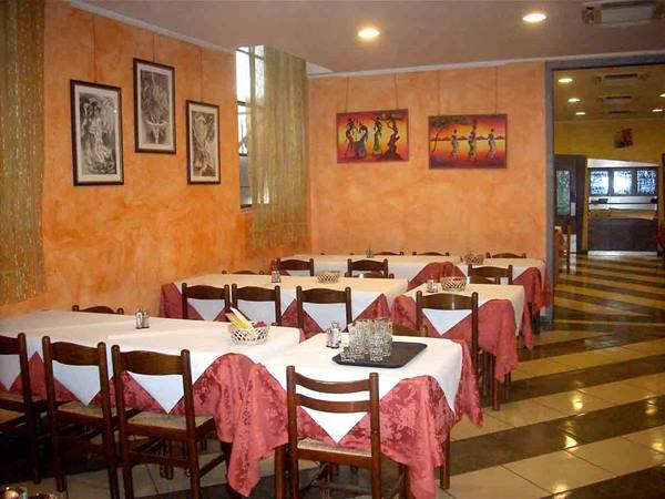 In the dining rooms of Trattoria Al Beccofino
