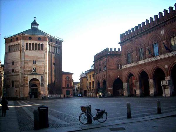 In the center of Cremona