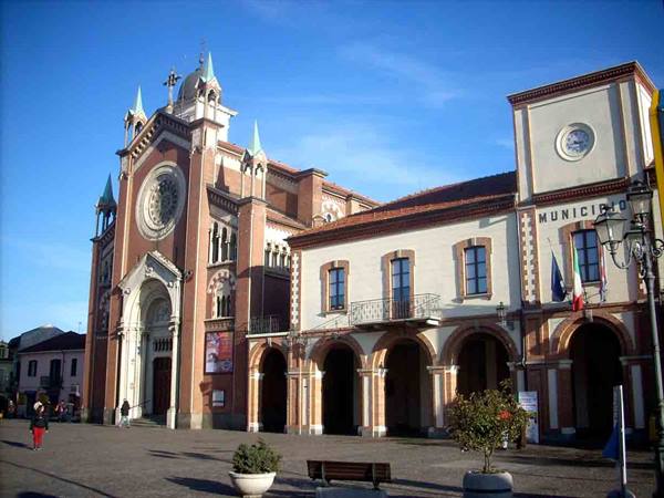 View of the central square with the church of San Giovanni Battista