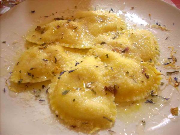 Delicacies of the Usteria della Lella