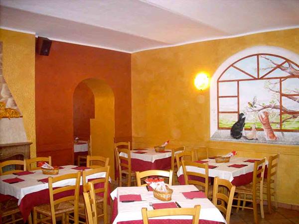 In the dining rooms of Ristorante I Tre Gat