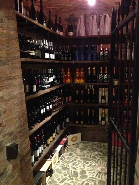 The wine shop of the Taverna dei Tre Mori