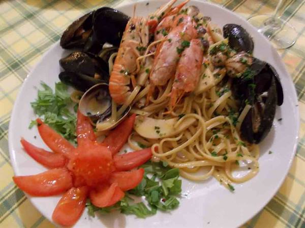 Delicacies of Ristorante Lo Scacciapensieri