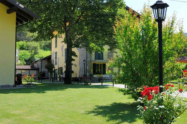 In the greenery of Agriturismo Casa Castellini