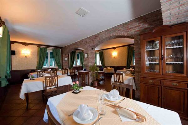 The dining room of Agriturismo Casa Castellini