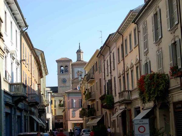 A street of the historic center of Voghera
