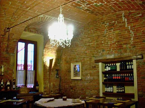Infernot - Cellar with kitchen