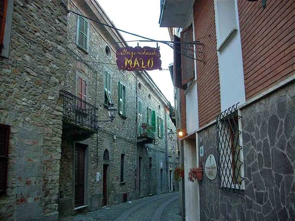 Strolling in Ponzone
