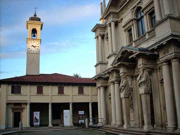 Saronno, in front of the Sanctuary