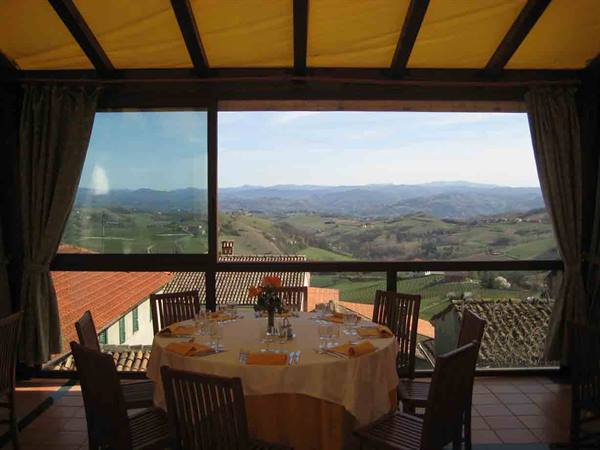 The outdoor area of the Hotel Ristorante Belvedere