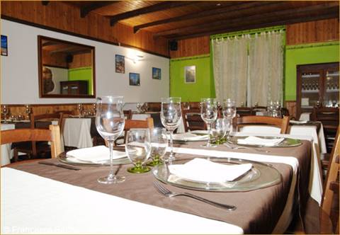 In the dining rooms of the Hostaria Tre Re