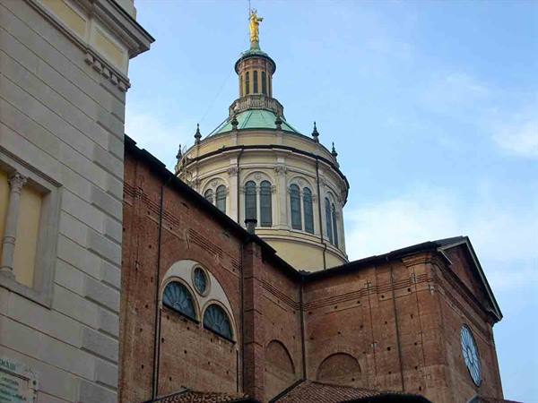 Basilica of San Martino, side view
