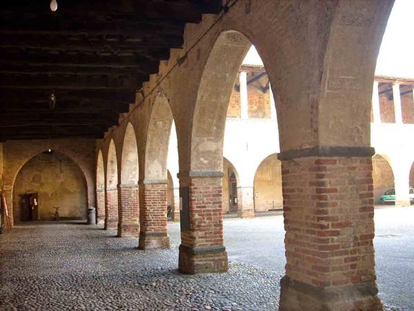 In the centre of Pandino