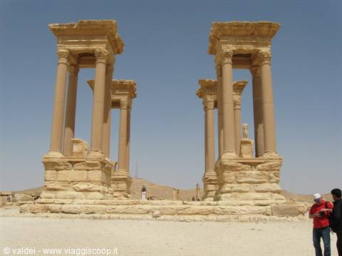 Palmyra: the Tetrapylon
