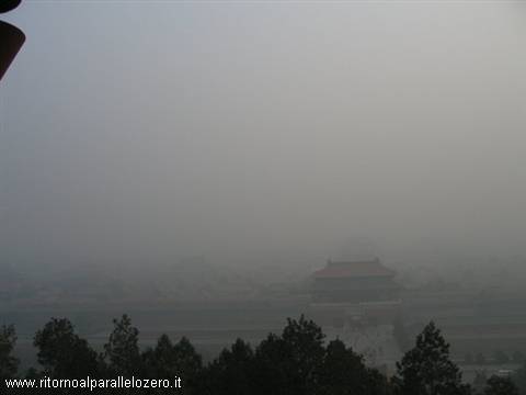 The characteristic fog over the forbidden city