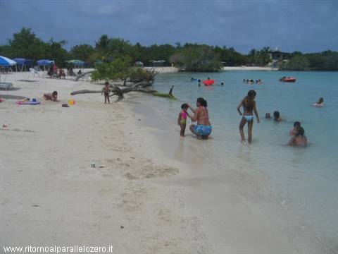 Another small island of Morrocoy