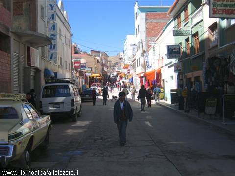 Copacabana: border town