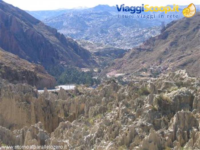 La Paz in the distance