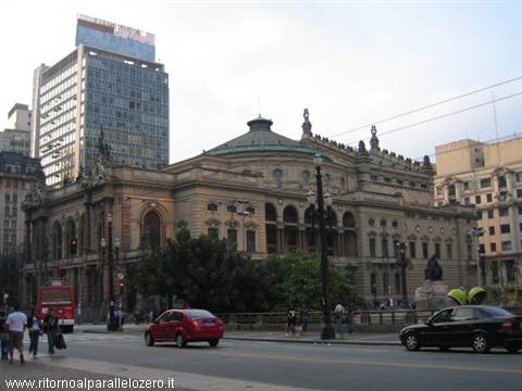 Municipal theatre