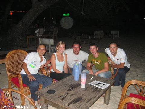 Little dinner on the beach with Brian and Laura