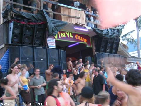 26-12-2004: Full Moon Party