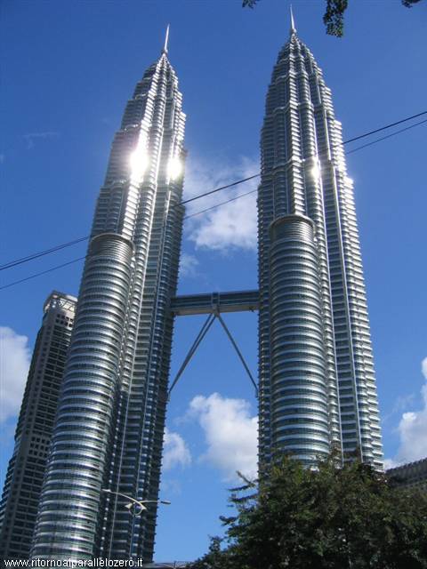 Kuala Lumpur - Sparkling Petronas