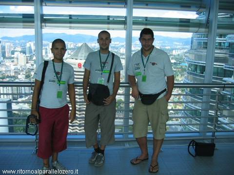Kuala Lumpur - Suspended on the bridge