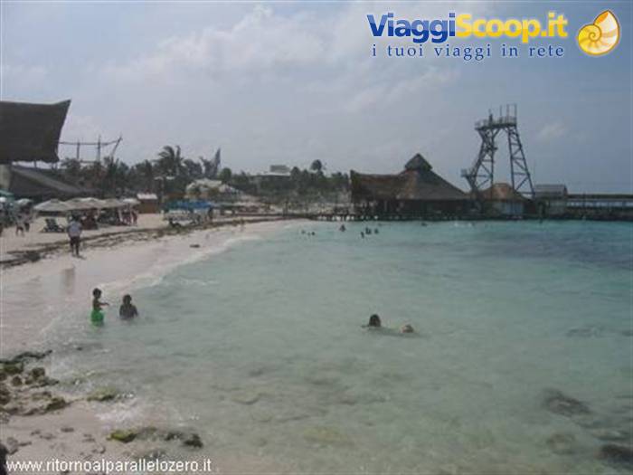 Cancun: Shades of blue
