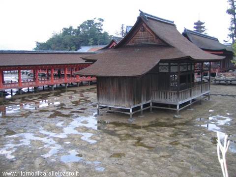The temple floating on the water