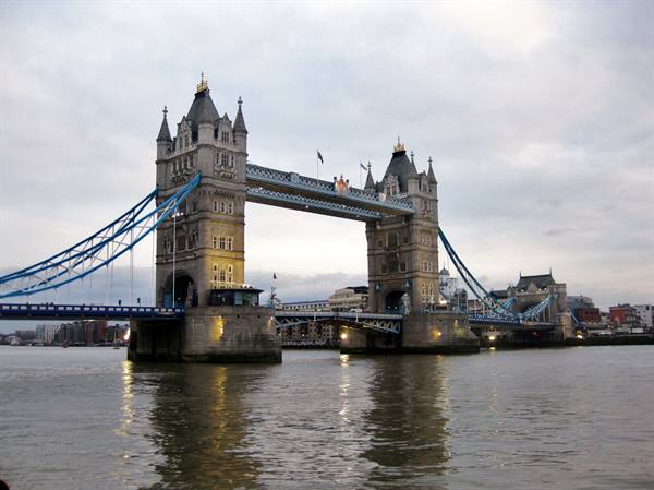 tower bridge