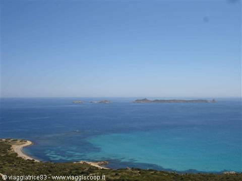 Cala Porceddu and Serpentara island