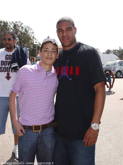 MEETING ADRIANO!!!!! the greatest gift for a fan like my brother