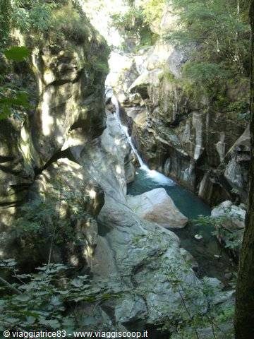 Les Gouffre de Guillemore', a very deep gorge carved by the Lys in the rock, where the stream prec