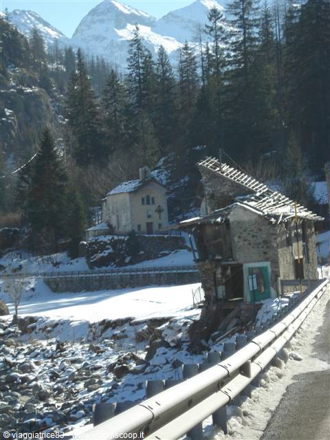 Little house swept away by the stream