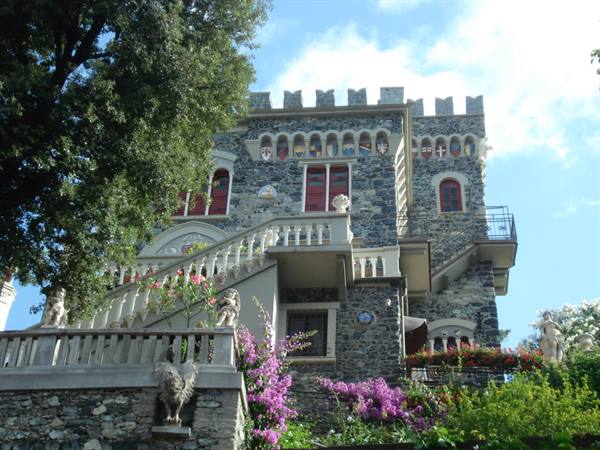 Splendid fortress in Levanto
