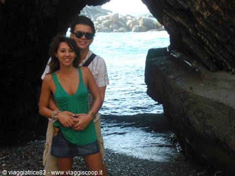 glimpse of the sea in Vernazza