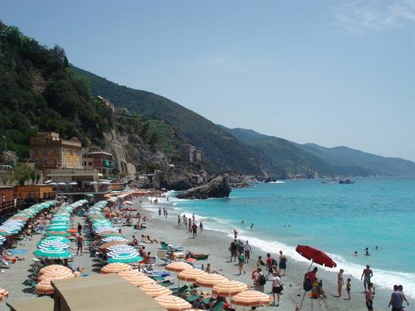 a bit of relaxation.. in Monterosso