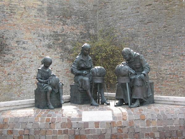 Lacemakers' Square